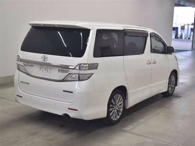 TOYOTA VELLFIRE