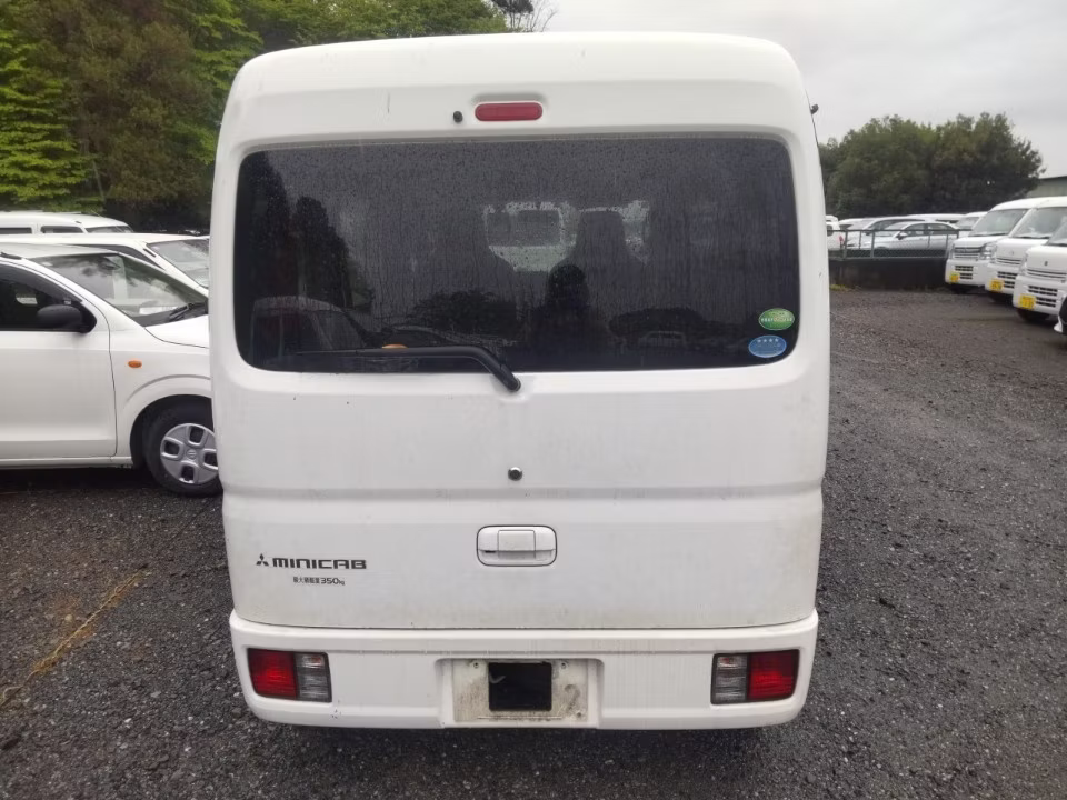 MITSUBISHI MINICAB