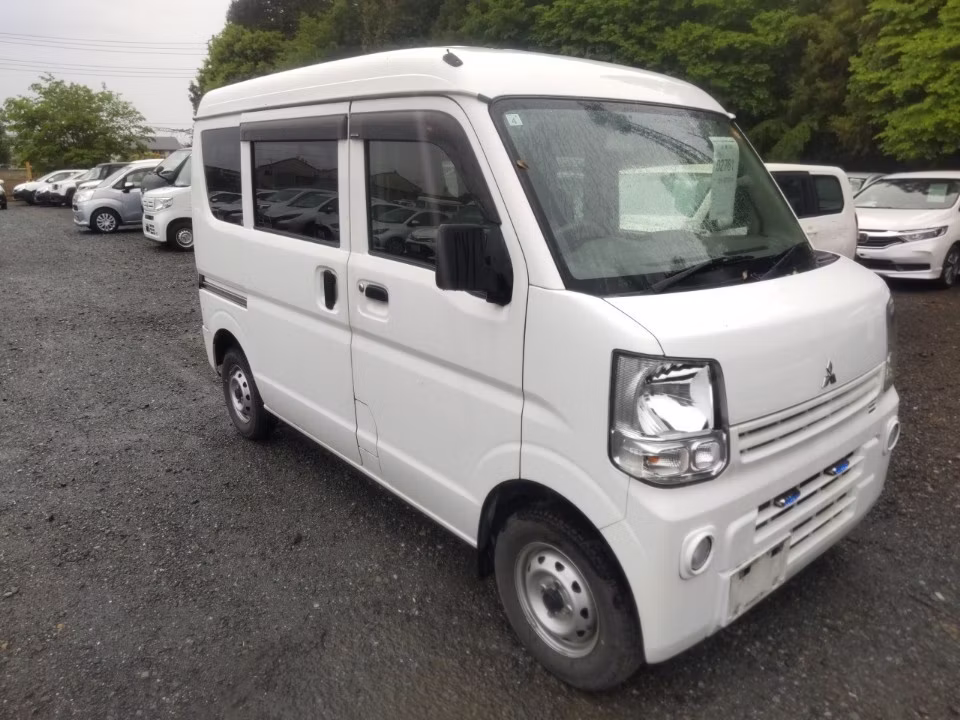 MITSUBISHI MINICAB