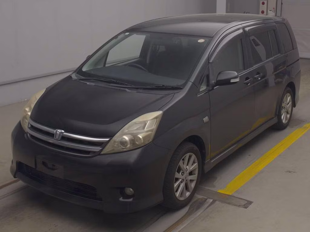 TOYOTA ISIS