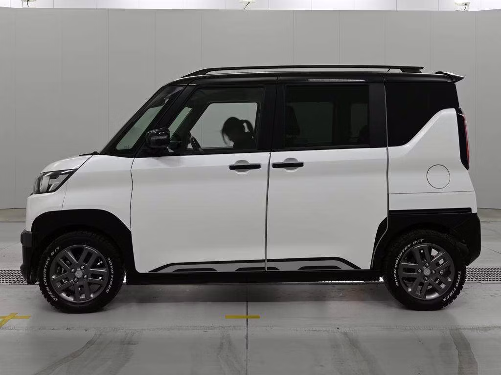 MITSUBISHI DELICA MINI