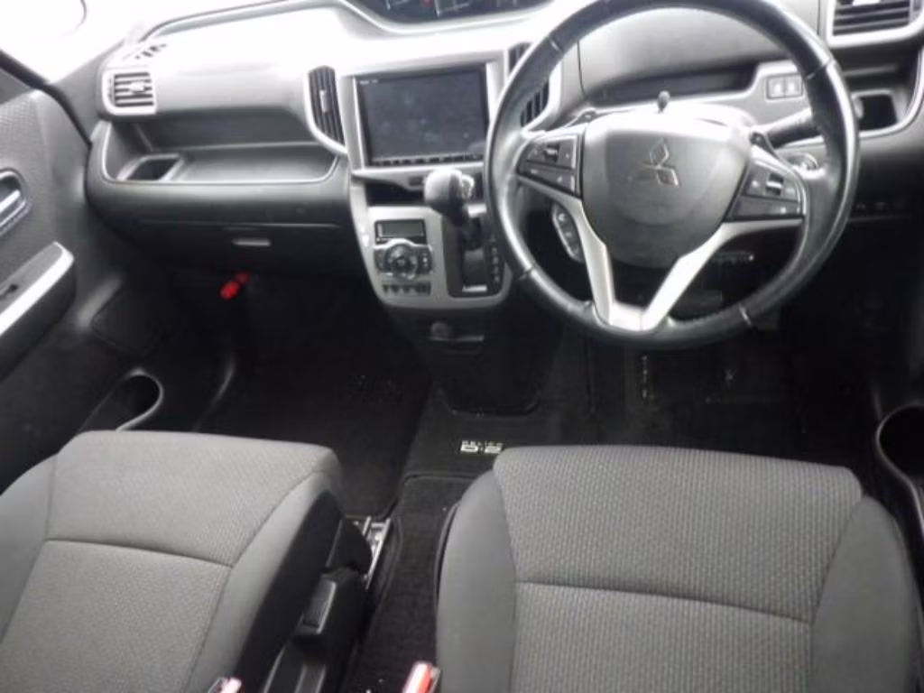 MITSUBISHI DELICA D:2