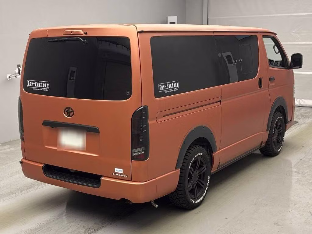 TOYOTA REGIUS ACE