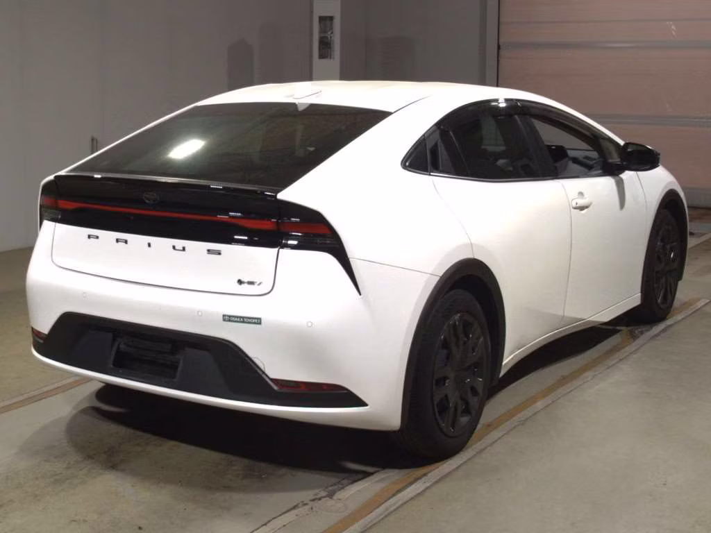 TOYOTA PRIUS