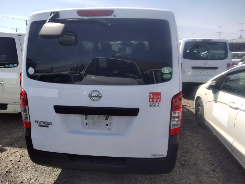 NISSAN NV350 CARAVAN