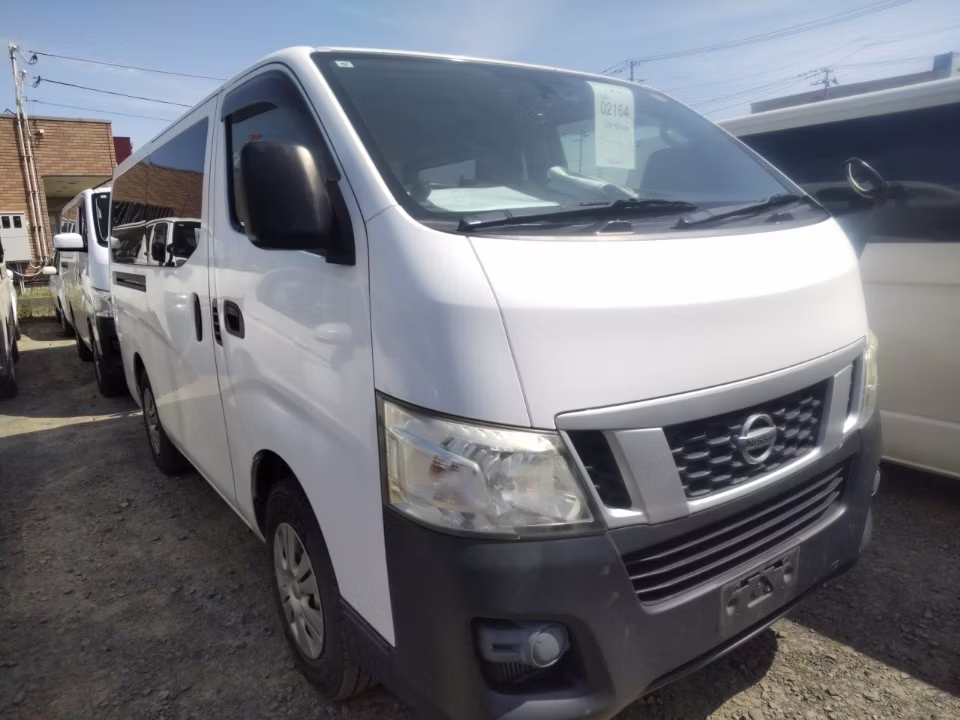 NISSAN NV350 CARAVAN
