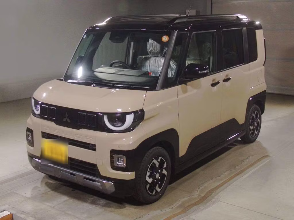 MITSUBISHI DELICA MINI
