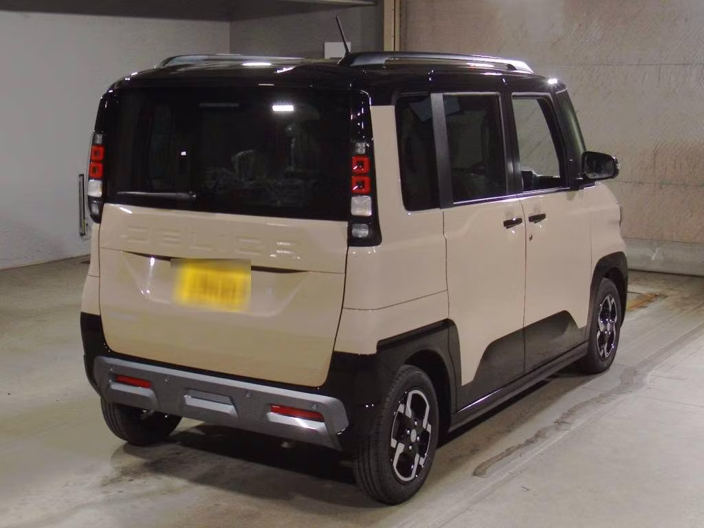 MITSUBISHI DELICA MINI