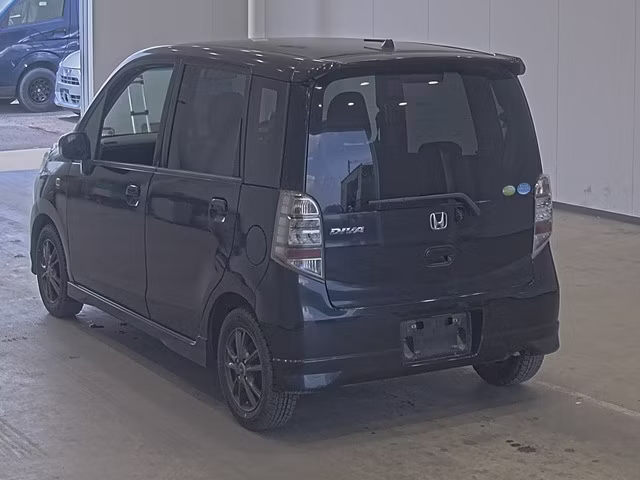 HONDA LIFE