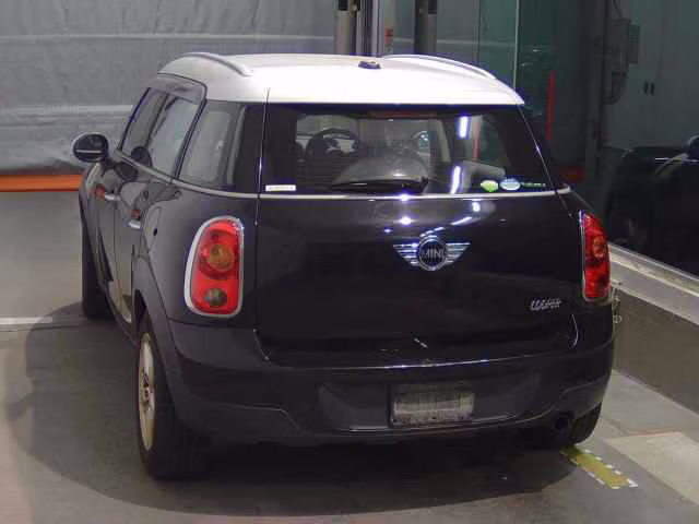 MINI CROSSOVER