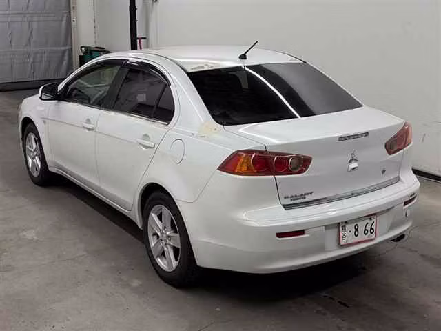 MITSUBISHI GALANT FORTIS