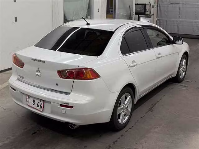 MITSUBISHI GALANT FORTIS