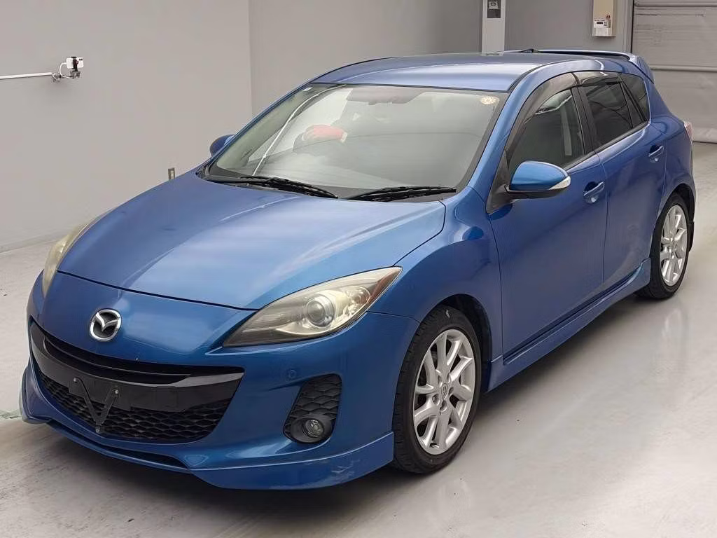 MAZDA AXELA