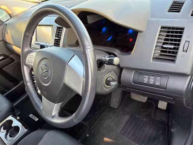 MAZDA MPV