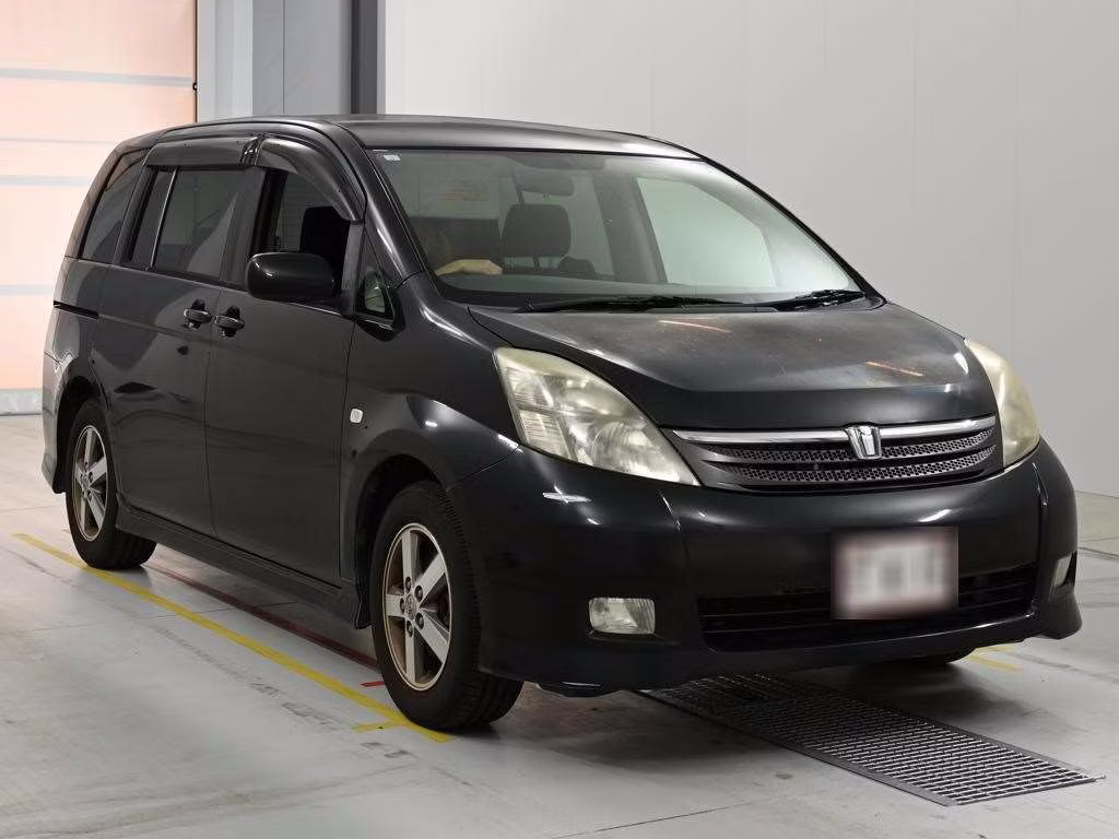 TOYOTA ISIS