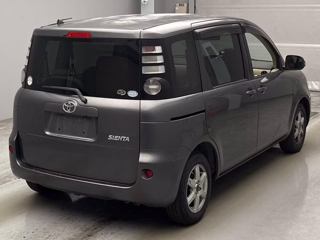 TOYOTA SIENTA
