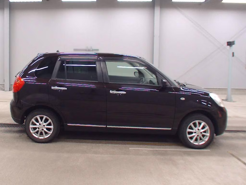 MAZDA VERISA