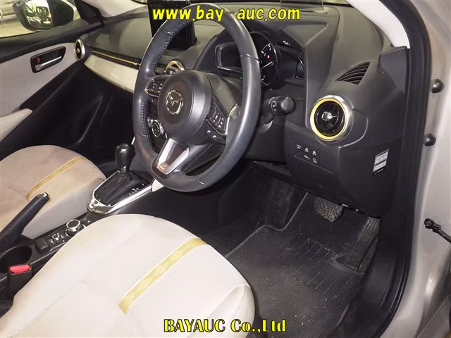MAZDA MAZDA2