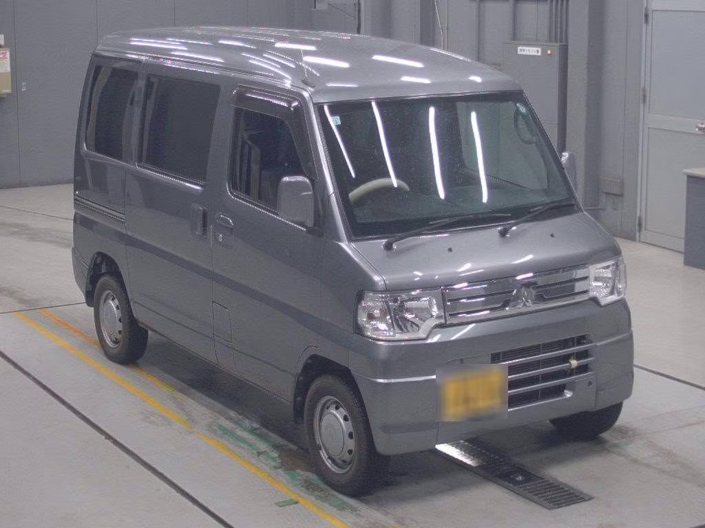 MITSUBISHI MINICAB