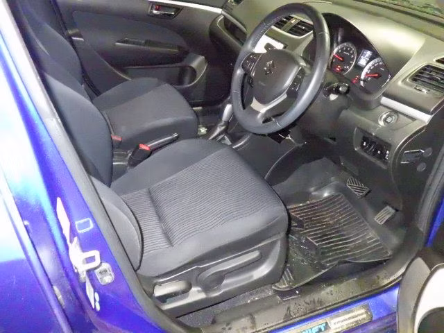 SUZUKI SWIFT