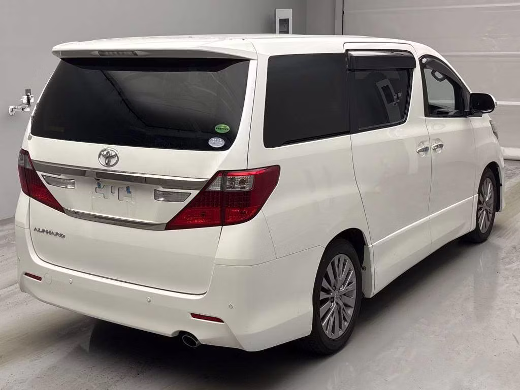 TOYOTA ALPHARD