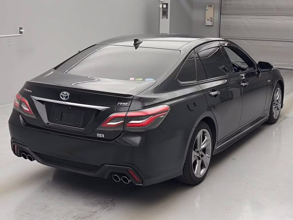 TOYOTA CROWN