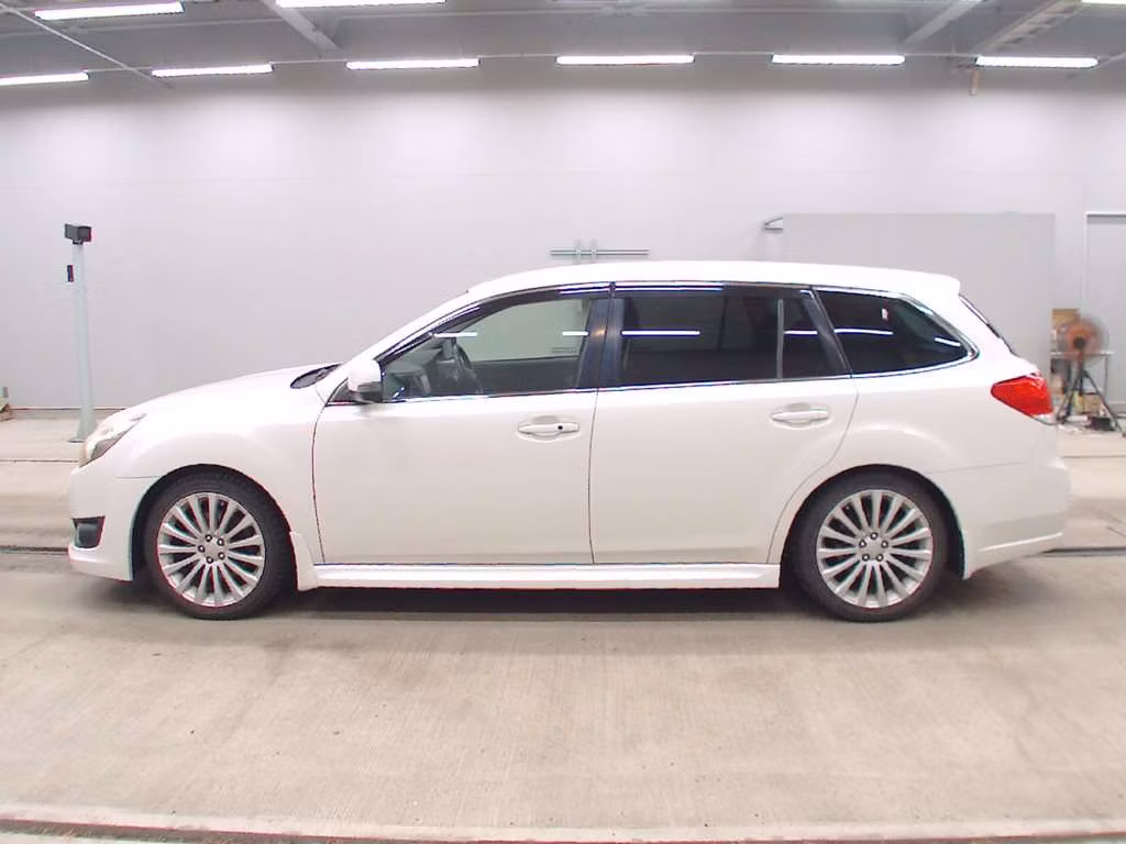 SUBARU LEGACY
