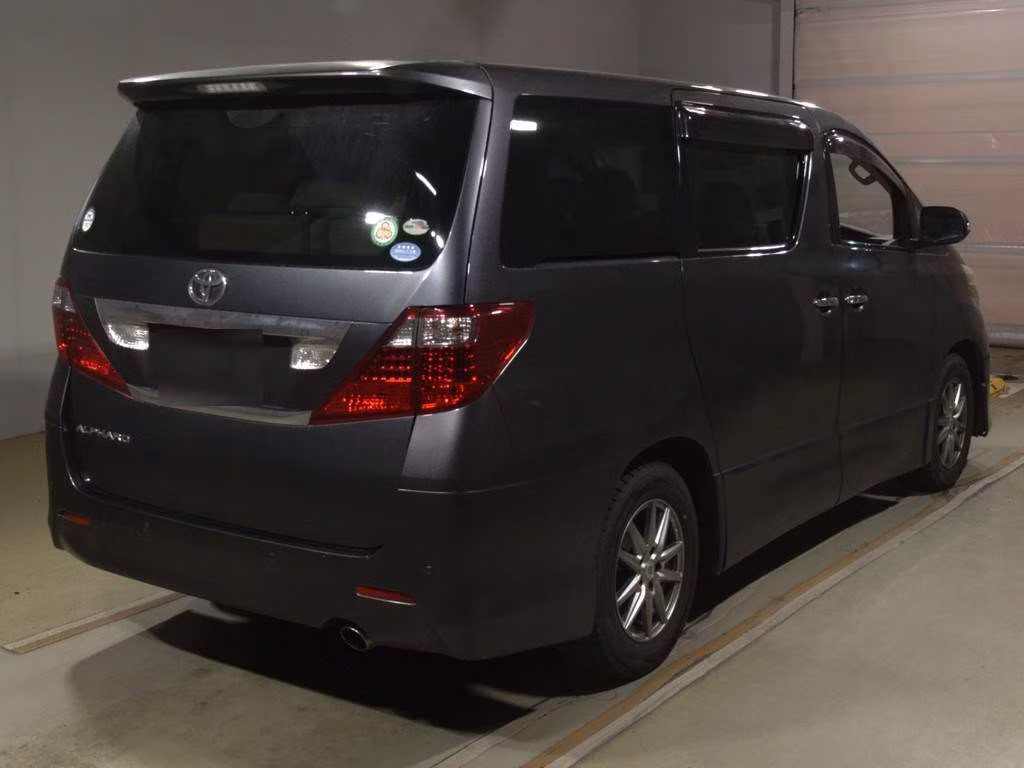 TOYOTA ALPHARD