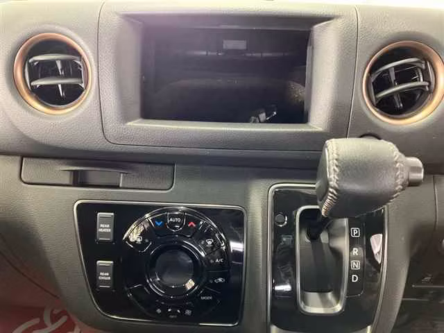 NISSAN CARAVAN