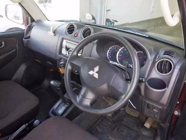 MITSUBISHI PAJERO MINI