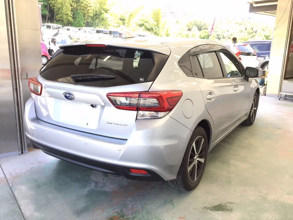 SUBARU IMPREZA