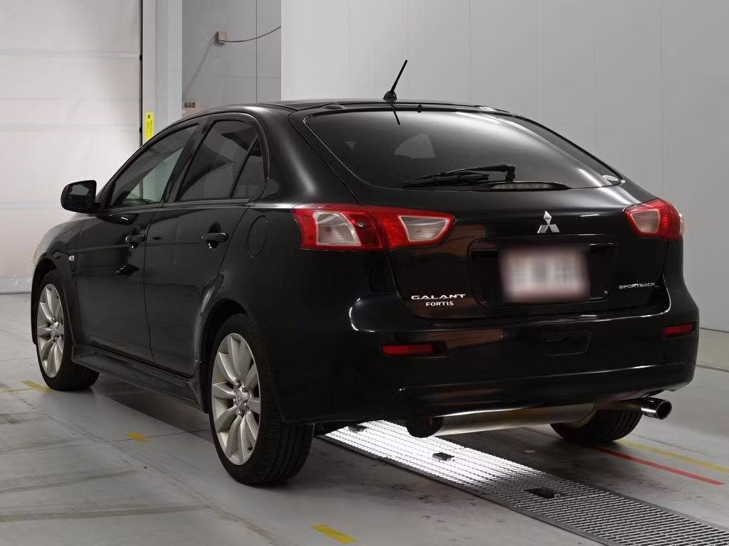 MITSUBISHI LANCER