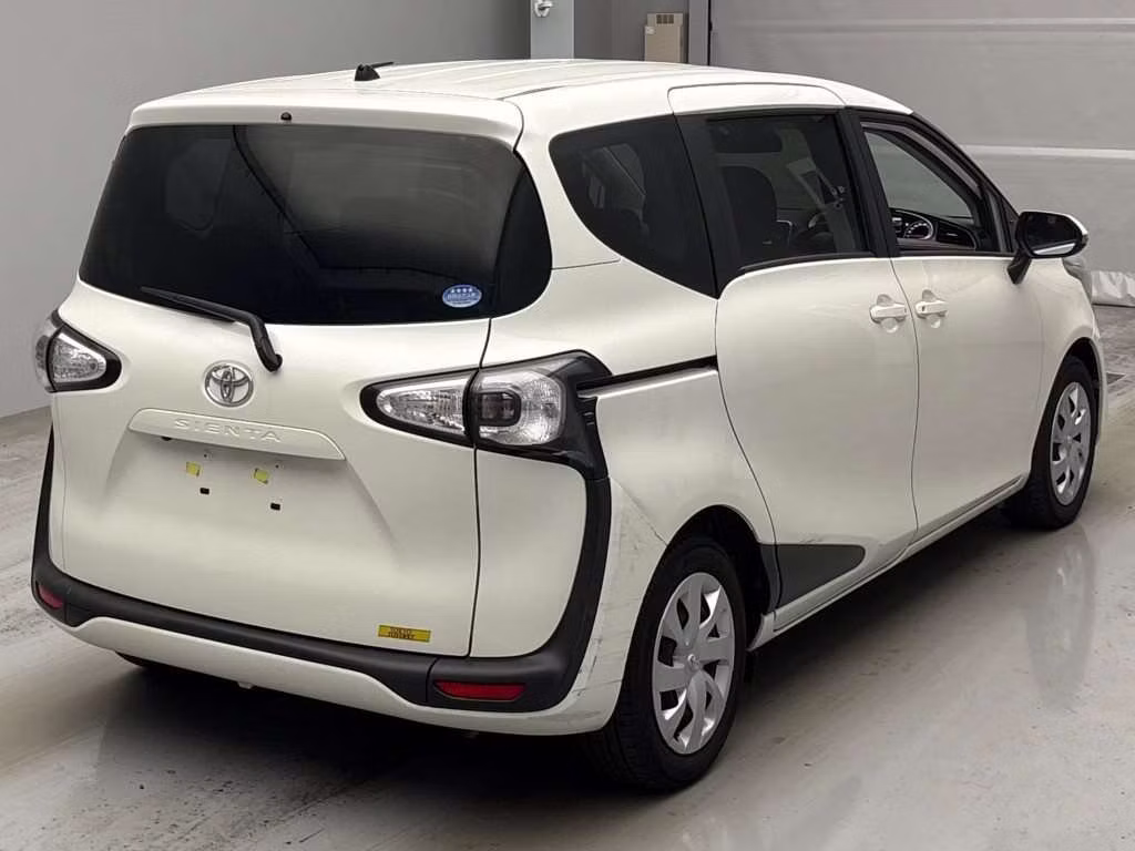 TOYOTA SIENTA