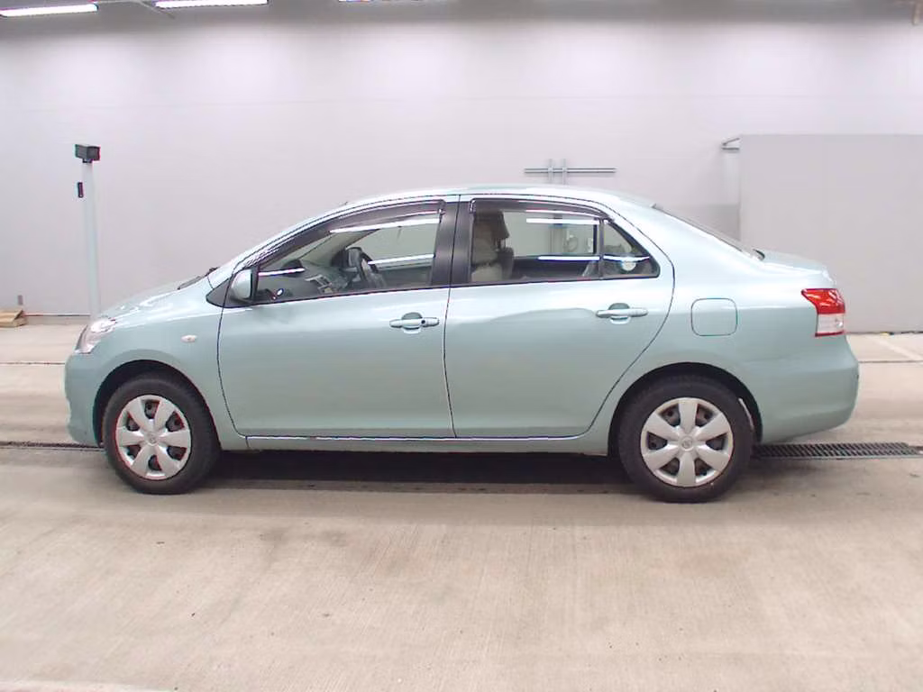 TOYOTA BELTA