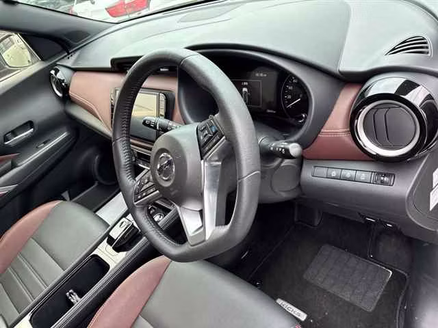 NISSAN KICKS