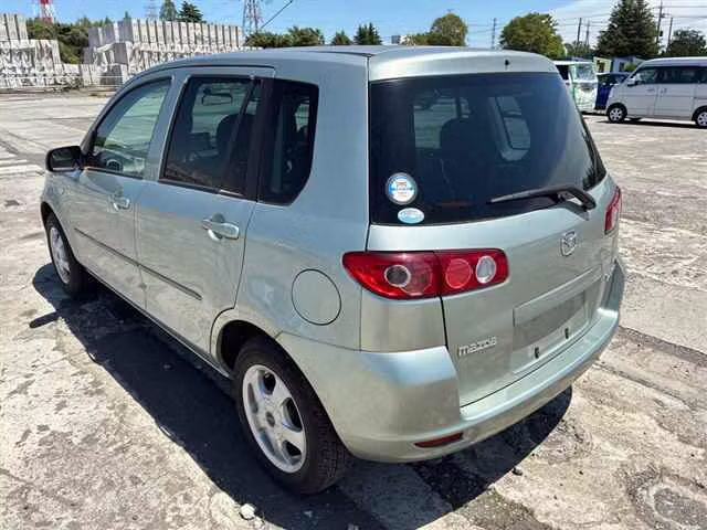 MAZDA DEMIO