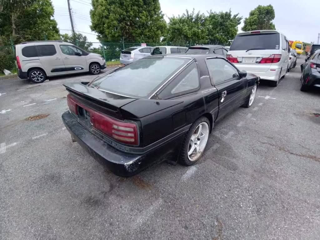 TOYOTA SUPRA