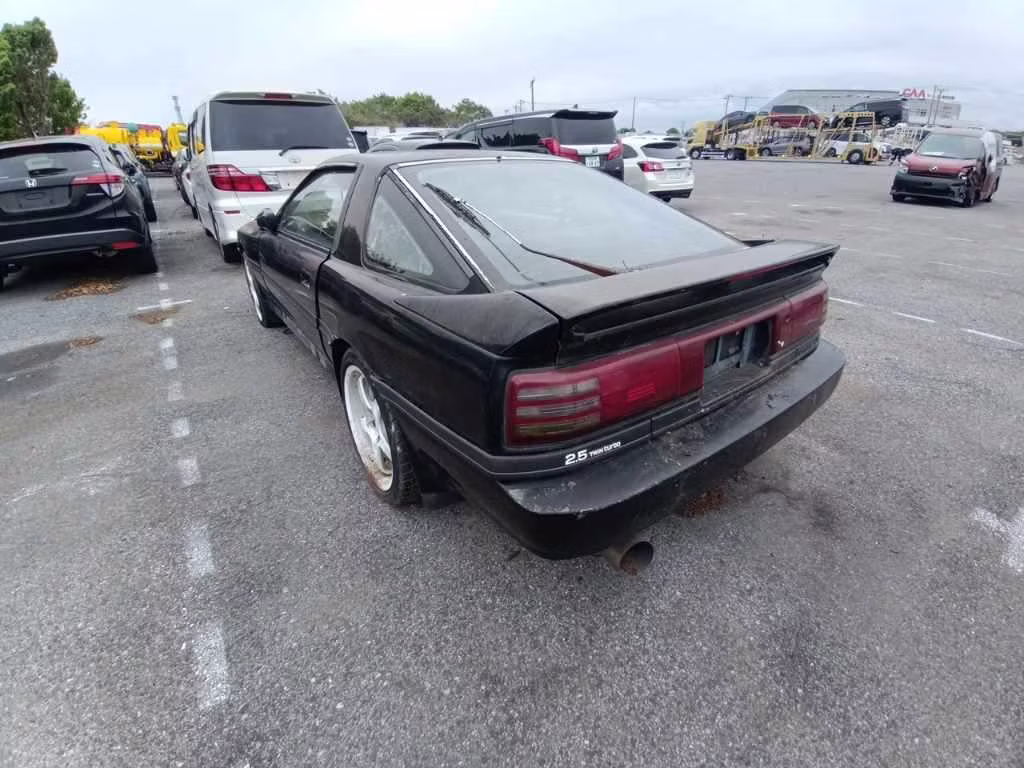 TOYOTA SUPRA