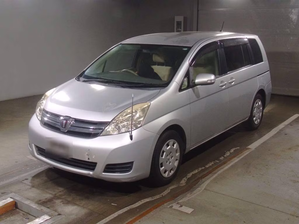 TOYOTA ISIS