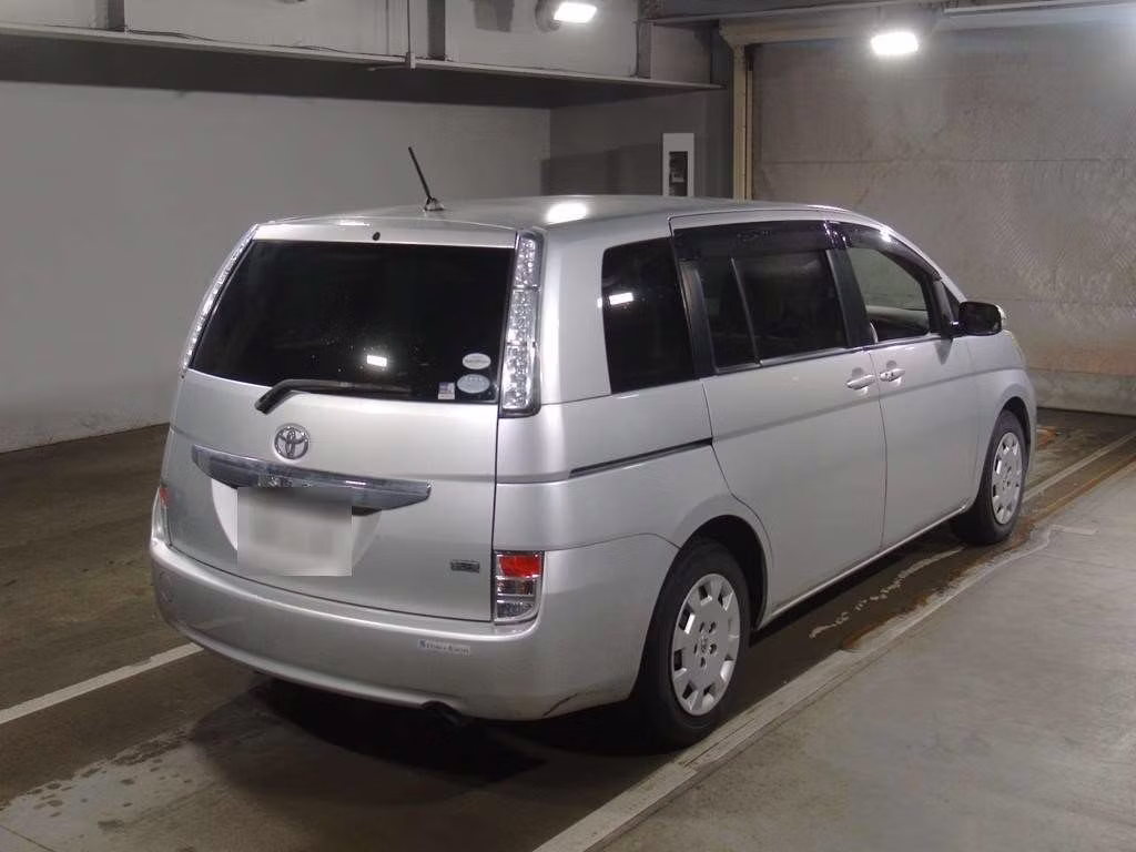 TOYOTA ISIS
