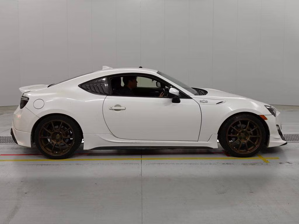 TOYOTA GT 86