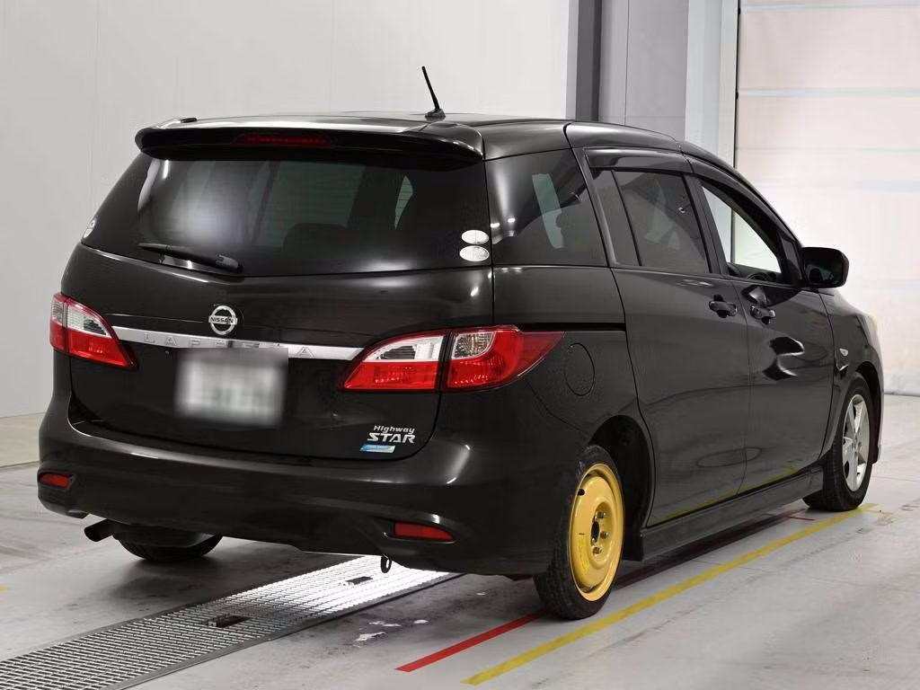 NISSAN LAFESTA
