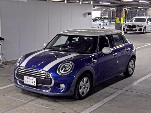 MINI HATCH