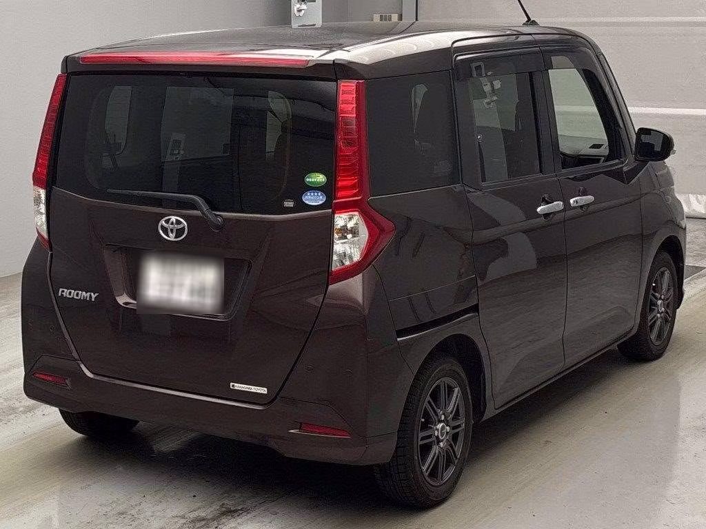 TOYOTA ROOMY