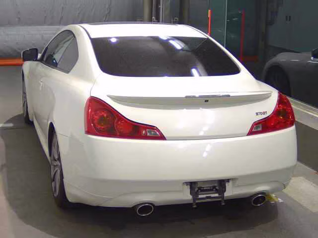 NISSAN SKYLINE