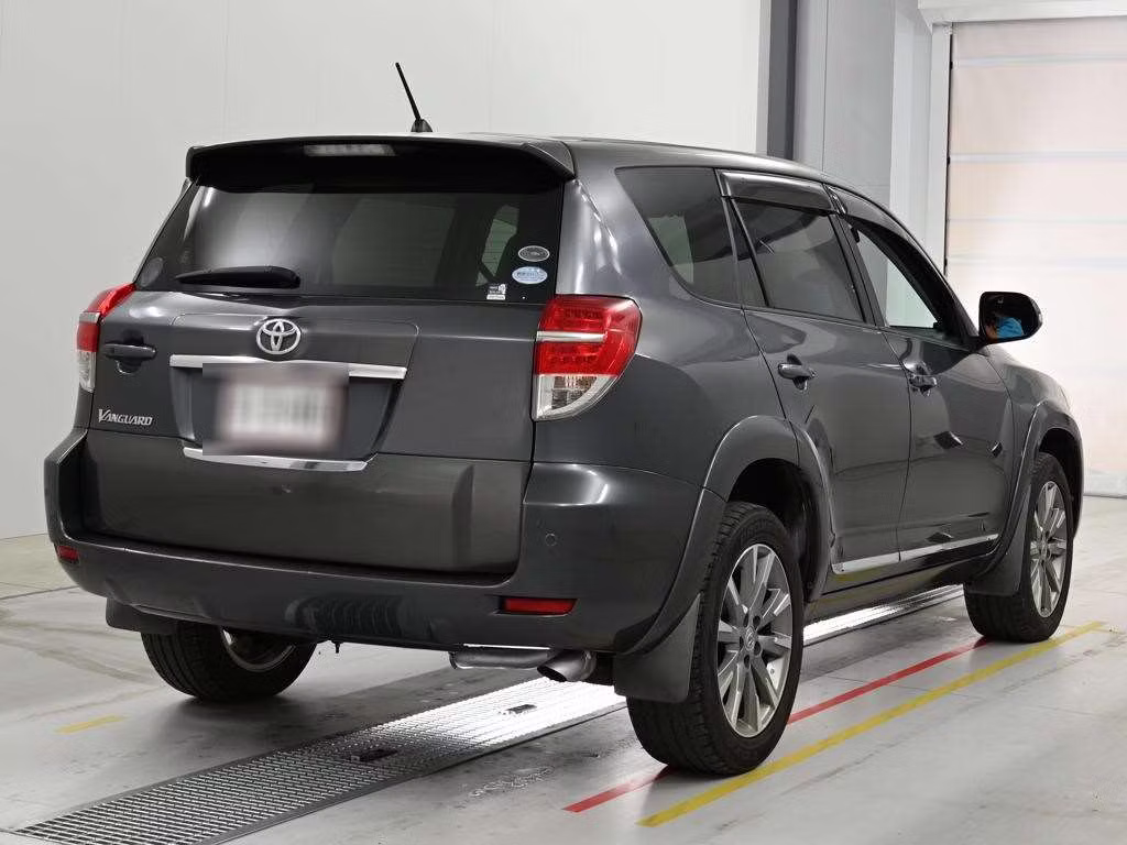 TOYOTA VANGUARD