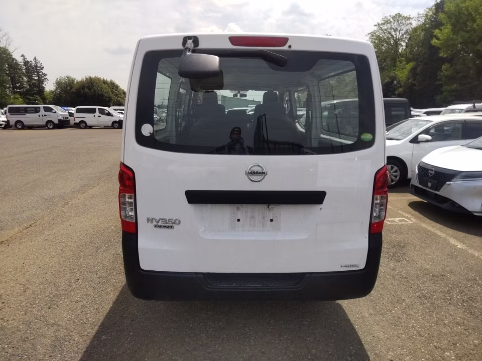 NISSAN NV350 CARAVAN