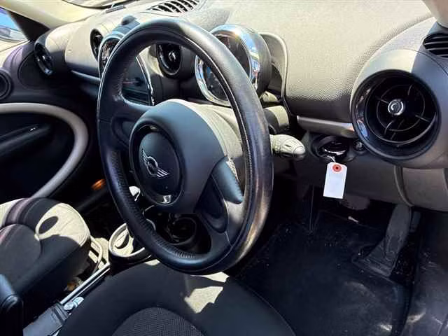 MINI CROSSOVER