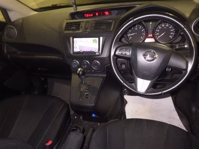 NISSAN LAFESTA