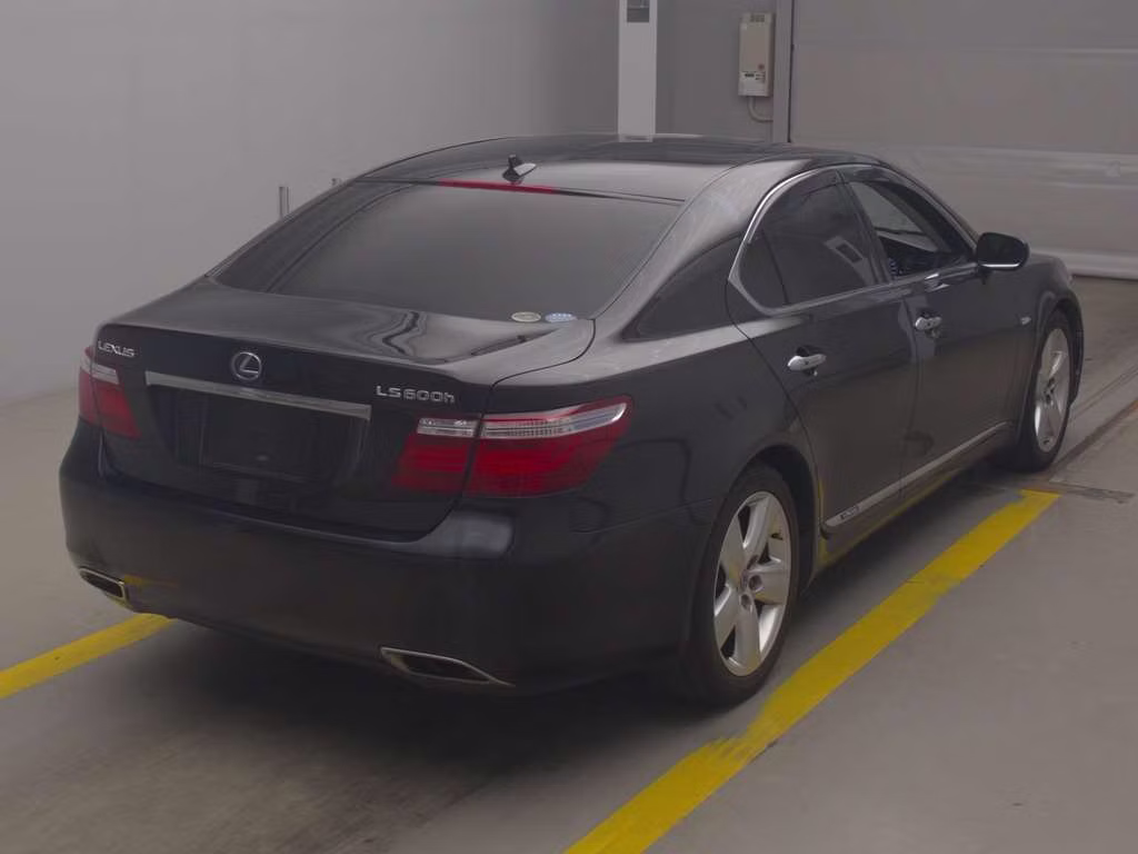 LEXUS LS460